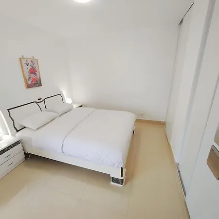 2p A Ivry, Aux Portes De Paris Avec Parking Prive * Ivry-sur-Seine