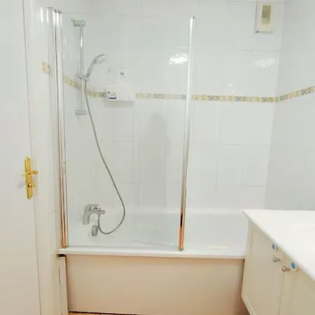 Apartment 2p A Ivry, Aux Portes De Paris Avec Parking Prive